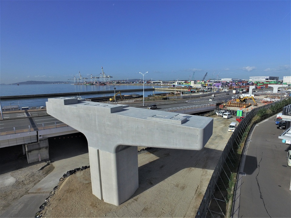 博多港(アイランドシティ地区)道路(IP24)橋梁下部工事 写真