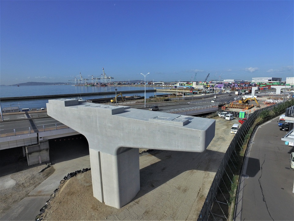 博多港(アイランドシティ地区)道路(IP24)橋梁下部工事 写真 博多港(アイランドシティ地区)道路(IP24)橋梁下部工事 写真